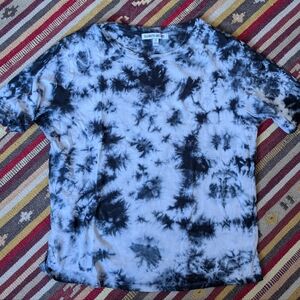 Elizabeth and James Black and White Tie-Dye Tee Size XS